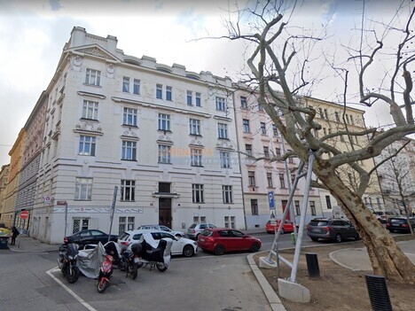 Pronájem bytu 3+1 s terasou, 130m2, U Akademie, Praha 7 - Bubeneč